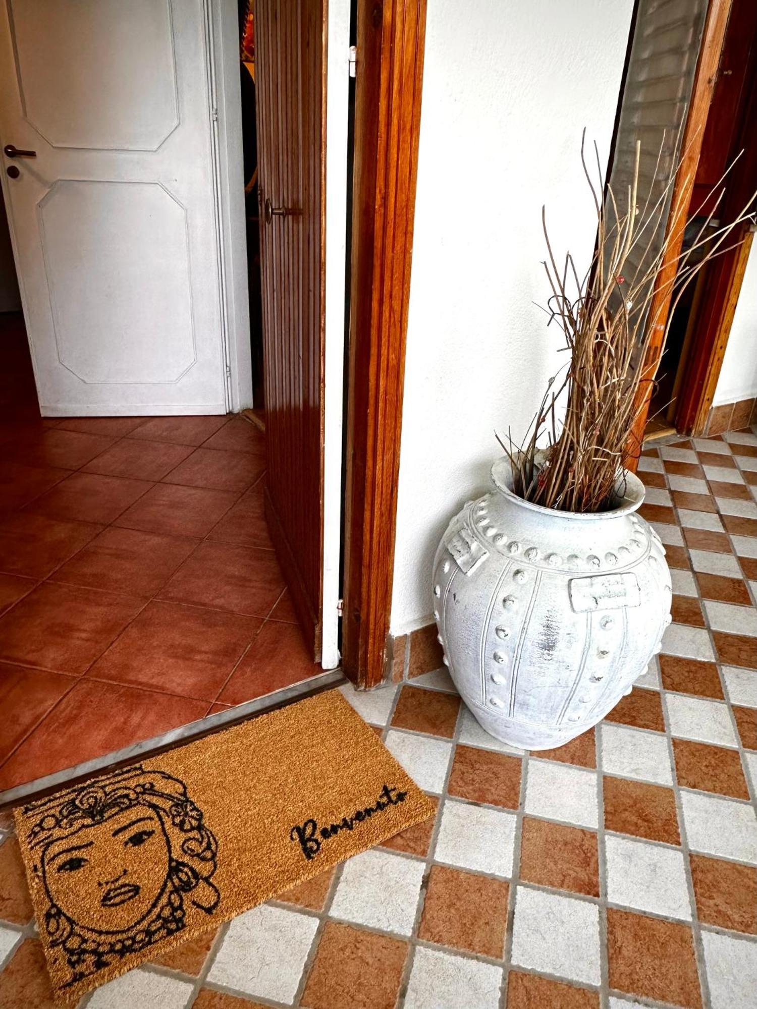 Casa Perciata - Locazione Turistica Apartment Мондело Екстериор снимка