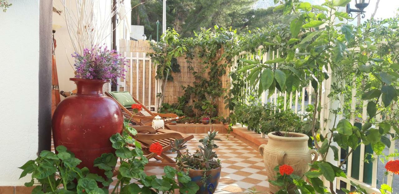 Casa Perciata - Locazione Turistica Apartment Мондело Екстериор снимка